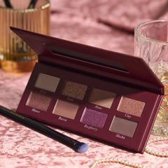 Blend Away Berry & Bright 8 Multi-Finish Eyeshadows